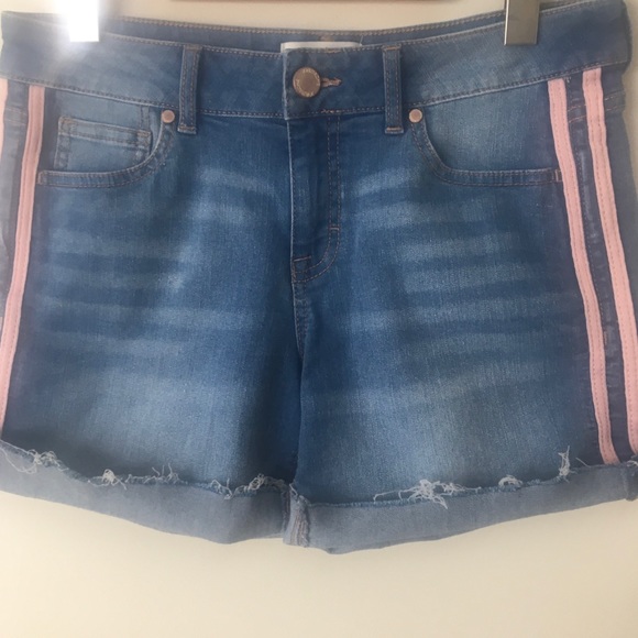 👗5/$25👗Jordache denim shorts Sz 4 - Picture 2 of 6